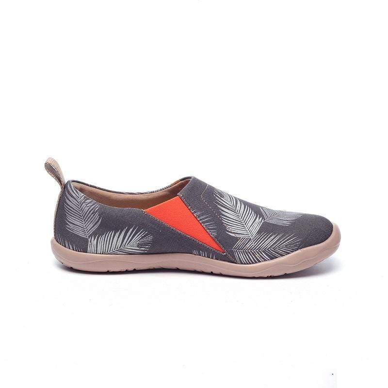 UIN Footwear Men Follow Your Freedom Canvas loafers