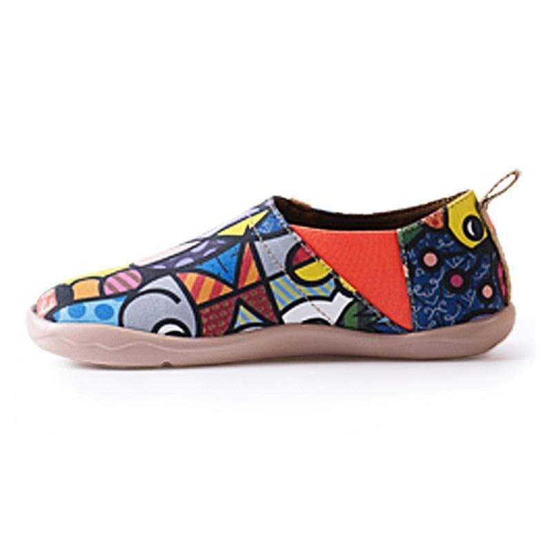 UIN Footwear Women Charming Cat Canvas loafers