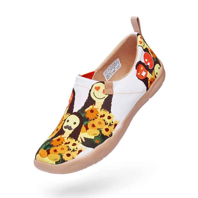 UIN Footwear Women Mona Lisa with flowers Canvas loafers