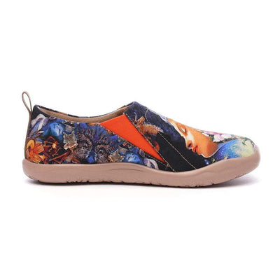 UIN Footwear Women Throw Me a Kiss Canvas loafers